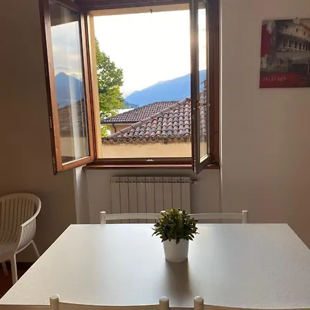 La Fontana Lägenhet Fiumelatte